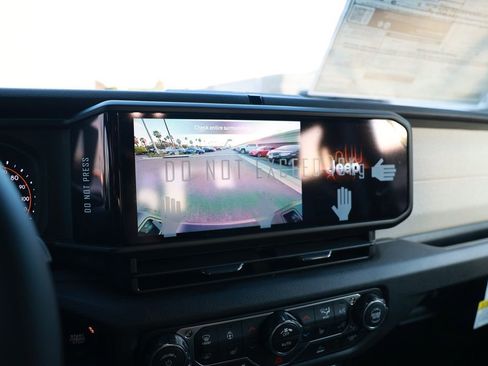 New 2026 Jeep Gladiator Sport image 19