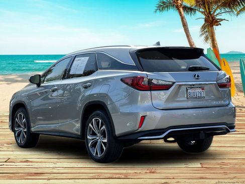 Used 2020 Lexus RX 350L FWD w/ Premium Package image 4