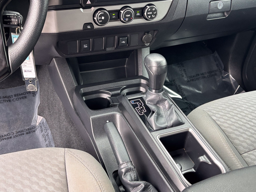 Used 2022 Toyota Tacoma SR w/ SR Convenience Package RWD image 27