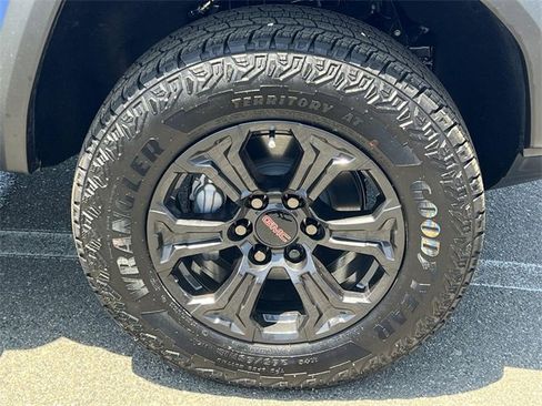New 2025 GMC Canyon Elevation image 30