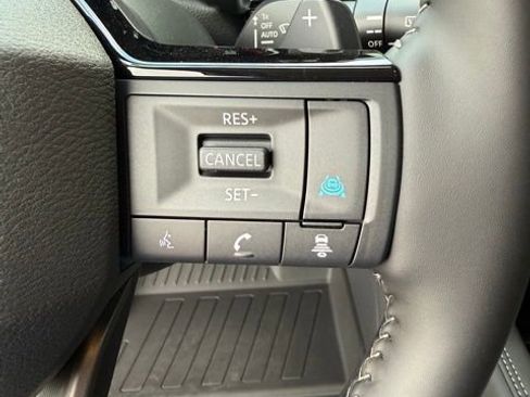 New 2026 Nissan Pathfinder Platinum w/ Cargo Package AWD/4WD image 12