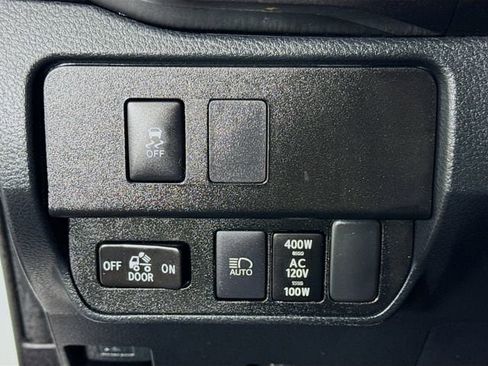 Certified 2020 Toyota Tacoma TRD Sport w/ TRD Premium Sport Package AWD/4WD image 10