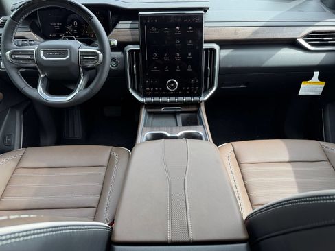 New 2026 GMC Acadia Denali Ultimate AWD/4WD image 22