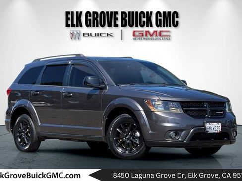 Used 2019 Dodge Journey SE w/ Blacktop Package FWD image 1
