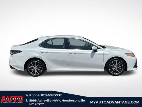 Used 2023 Toyota Camry XLE FWD image 2
