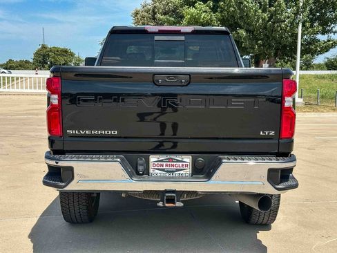 Used 2022 Chevrolet Silverado 2500 LTZ w/ LTZ Texas Edition AWD/4WD image 4