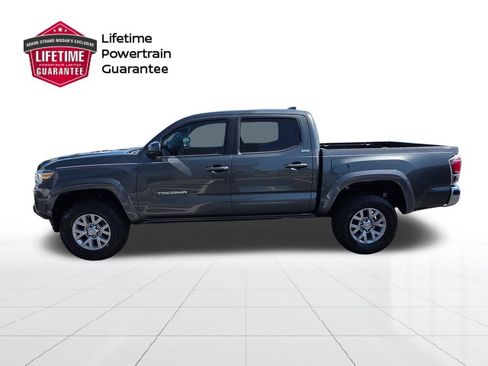 Used 2019 Toyota Tacoma SR5 RWD image 2