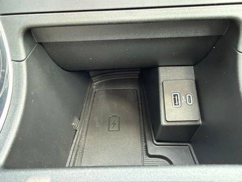 Used 2024 Ford Edge Titanium AWD/4WD image 28