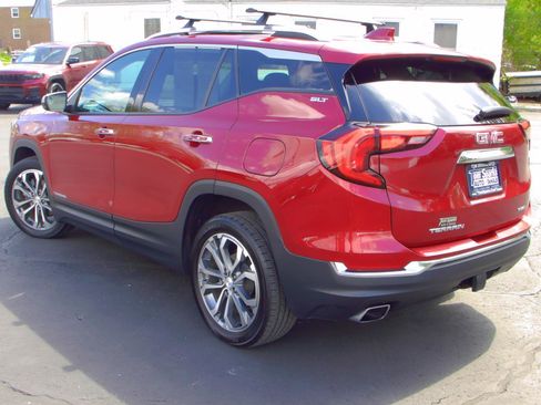 Used 2019 GMC Terrain SLT w/ Preferred Package AWD/4WD image 4