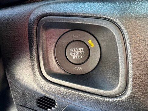 Certified 2025 Jeep Wrangler Sport S image 11