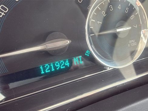 Used 2008 Chevrolet HHR LS image 9