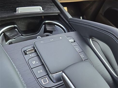 New 2025 Mercedes-Benz GLS 580 4MATIC image 16