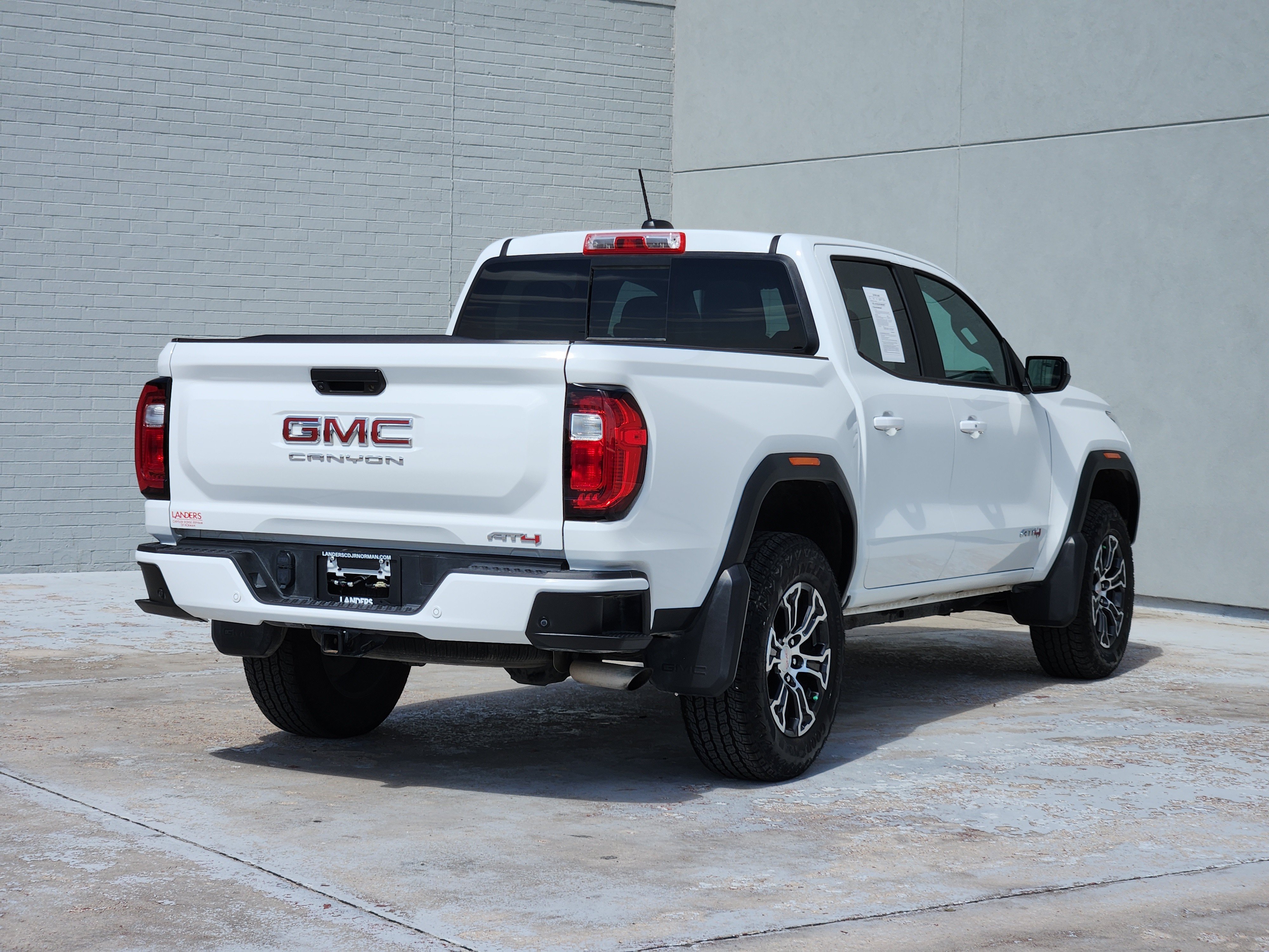 Used 2024 GMC Canyon AT4 w/ Canyon Safety Plus Package AWD/4WD image 8
