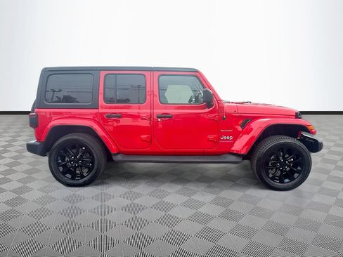 Used 2023 Jeep Wrangler Unlimited Sahara AWD/4WD image 5
