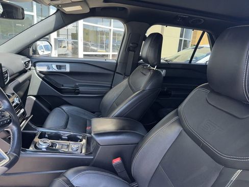 Used 2022 Ford Explorer ST w/ Equipment Group 401A image 2