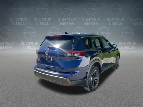 Used 2025 Nissan Rogue SV w/ SV Premium Package FWD image 39