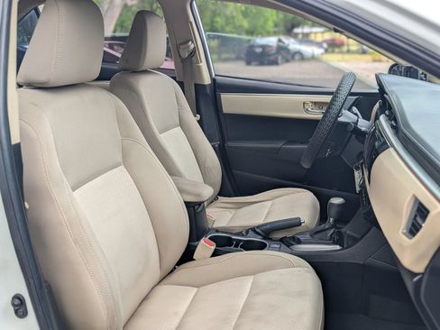 Used 2014 Toyota Corolla LE FWD image 25