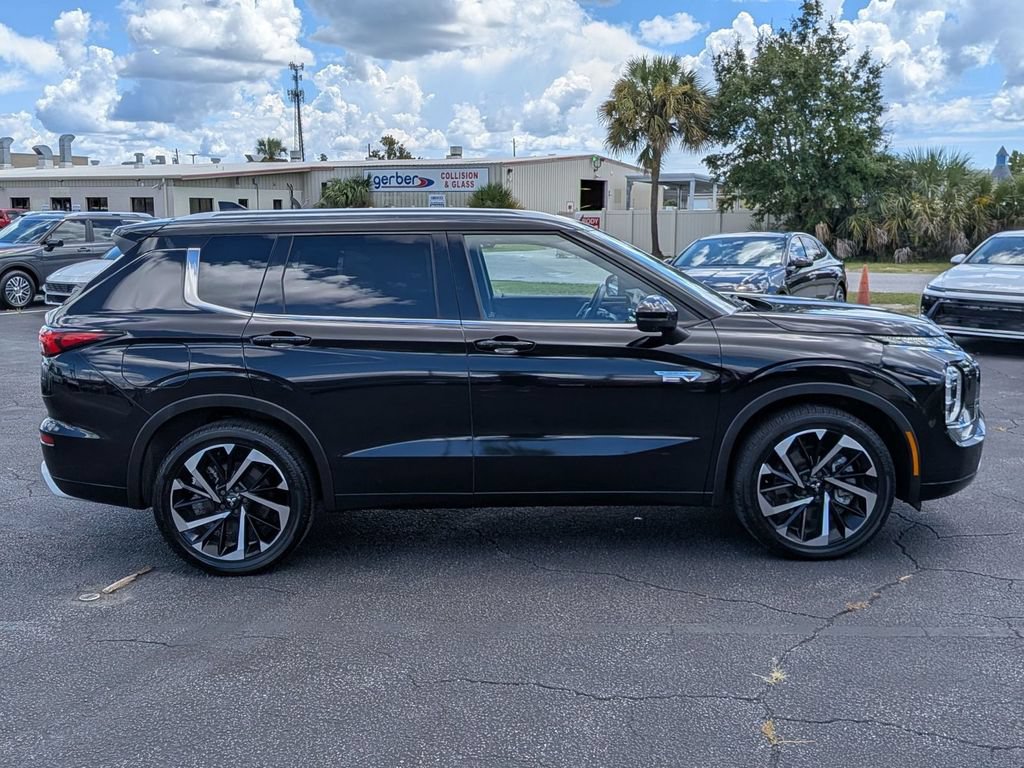 Used 2024 Mitsubishi Outlander SEL AWD/4WD image 4