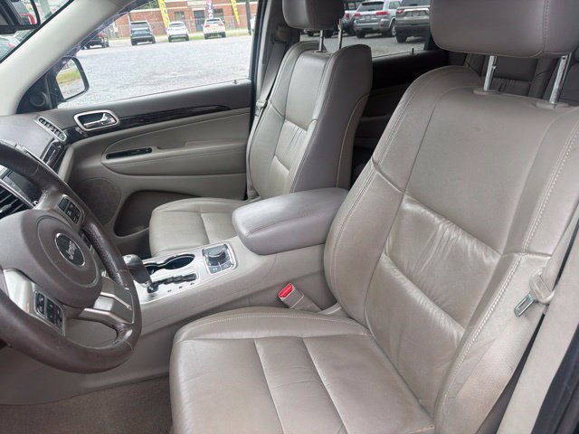 Used 2012 Jeep Grand Cherokee Laredo AWD/4WD image 9