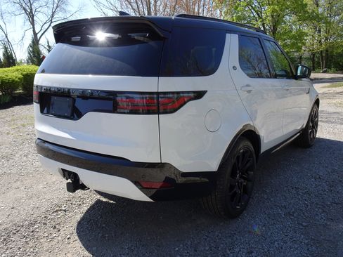 New 2025 Land Rover Discovery Dynamic SE image 10