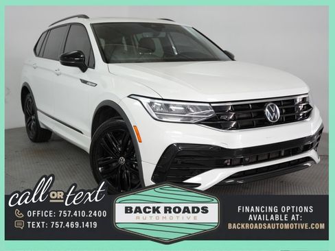 Used 2022 Volkswagen Tiguan SE R-Line FWD image 1