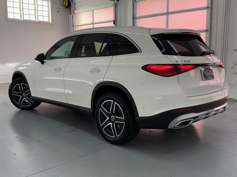 Certified 2026 Mercedes-Benz GLC 300 image 3