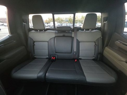 Used 2023 Chevrolet Silverado 1500 ZR2 w/ Technology Package image 37