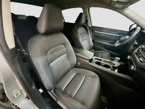 Used 2023 Nissan Altima 2.5 SV FWD image 31