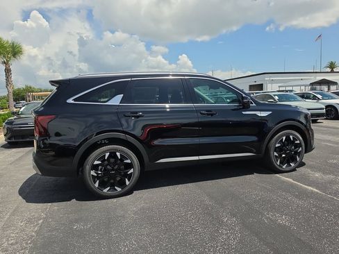 New 2026 Kia Sorento EX FWD image 9