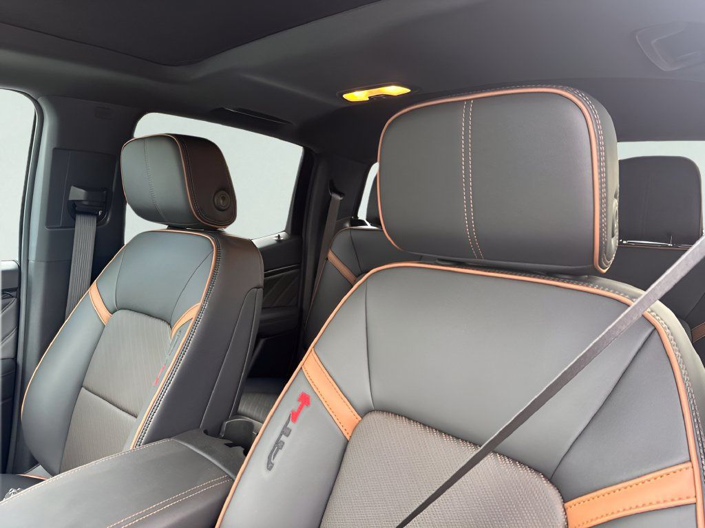 New 2026 GMC Canyon AT4 w/ Technology Plus Package AWD/4WD image 10