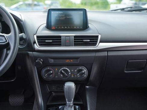 Used 2017 MAZDA MAZDA3 Sport FWD image 28