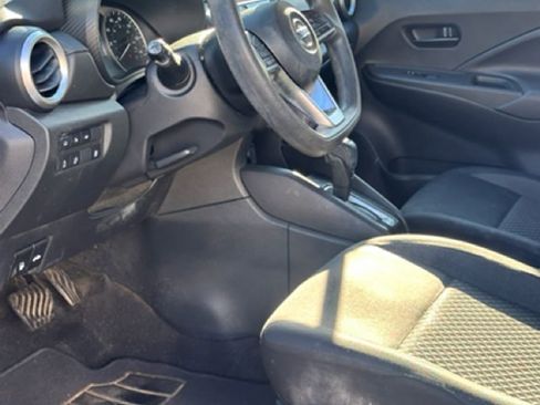 Used 2020 Nissan Versa S image 7