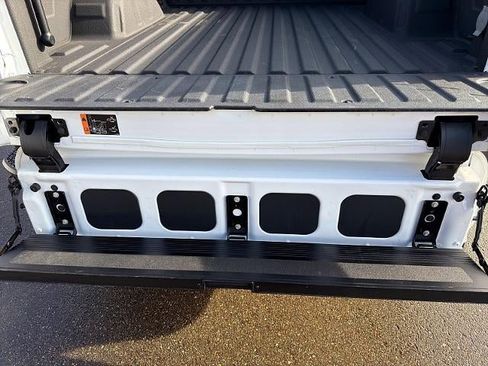 Used 2023 GMC Sierra 1500 AT4 w/ Technology Package image 13