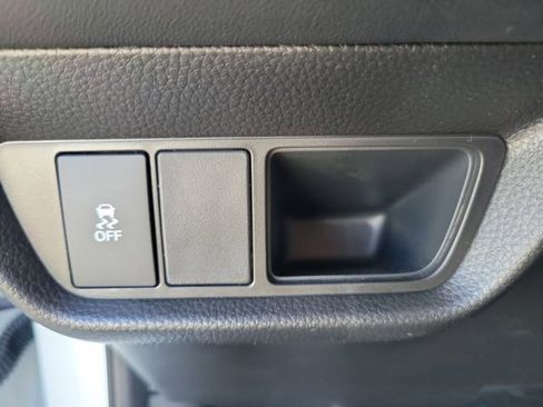 New 2026 Honda HR-V LX image 18