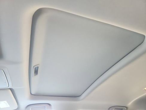 Used 2022 Honda CR-V EX image 27