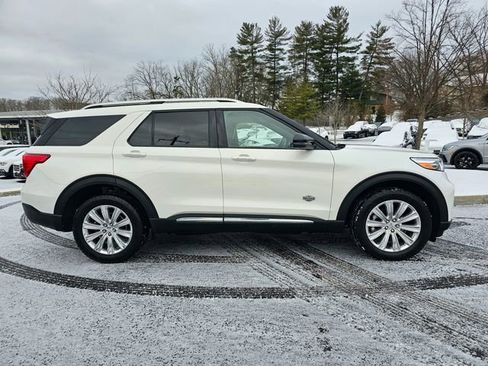 Used 2022 Ford Explorer King Ranch w/ Premium Technology Package AWD/4WD image 11