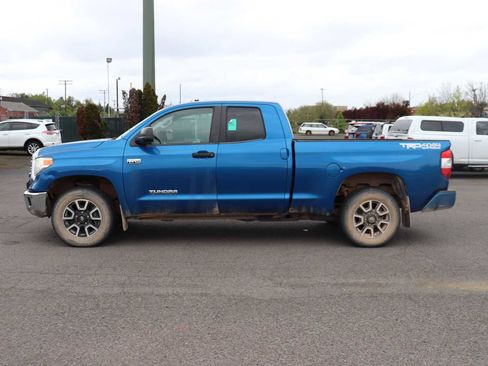 Used 2016 Toyota Tundra SR5 w/ TRD Off Road Package image 8