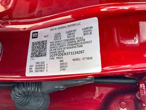 Used 2026 GMC Canyon AT4 image 16