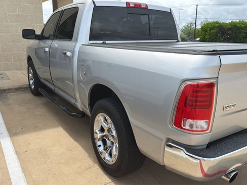 Used 2016 RAM 1500 Laramie w/ Convenience Group image 7
