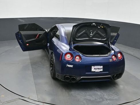 Used 2015 Nissan GT-R Black Edition image 50