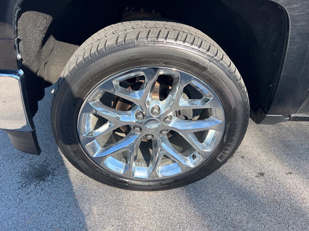 Used 2015 Chevrolet Silverado 1500 LTZ AWD/4WD image 12