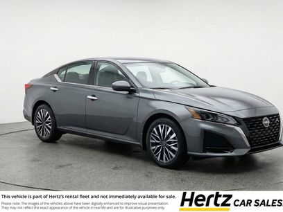 Used 2025 Nissan Altima 2.5 SV