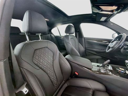 Used 2023 BMW 530i w/ M Sport Package RWD image 28
