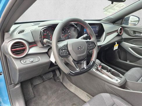 New 2026 Chevrolet Trax RS w/ Driver Confidence Package FWD image 9