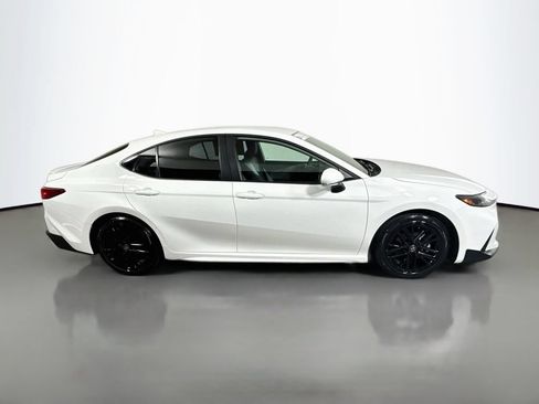 Certified 2026 Toyota Camry SE FWD image 8