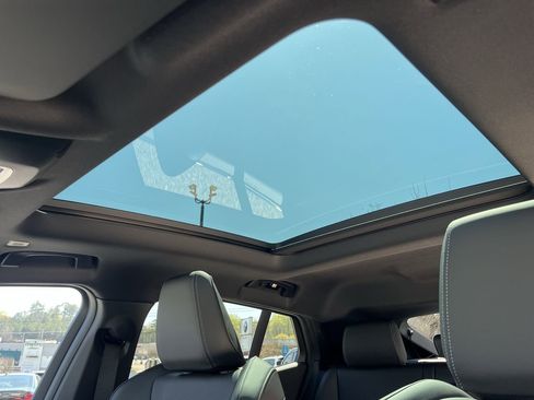 New 2026 BMW X2 xDrive28i w/ Technology Package image 30