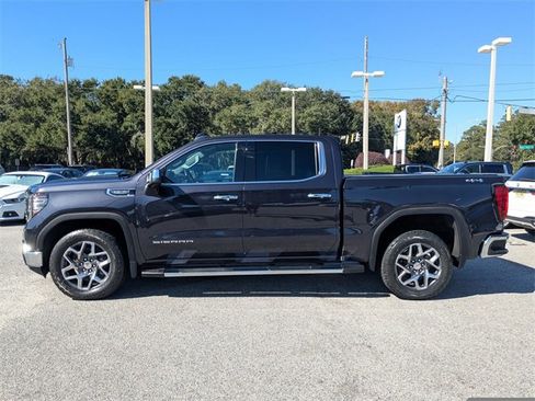 Used 2022 GMC Sierra 1500 SLT w/ SLT Premium Package image 8
