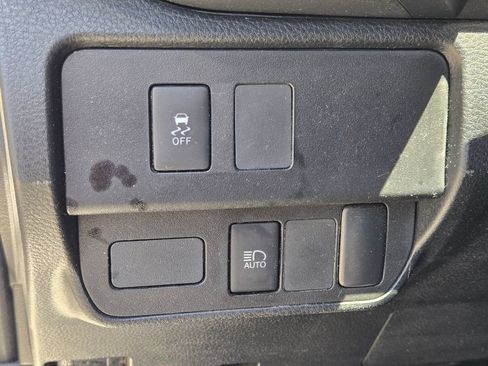 Used 2020 Toyota Tacoma SR RWD image 18