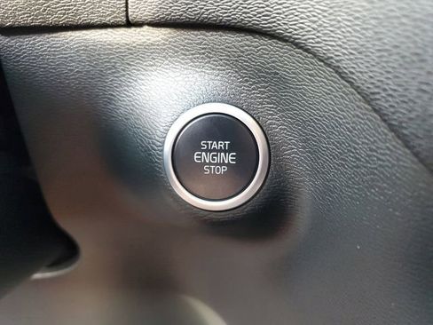 Used 2026 Volvo XC40 B5 Plus AWD/4WD image 23