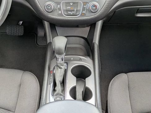Used 2023 Chevrolet Malibu LS FWD image 17